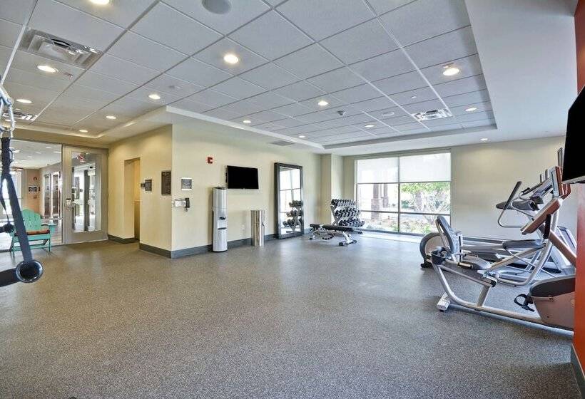 هتل Home2 Suites By Hilton  St. Simons Island