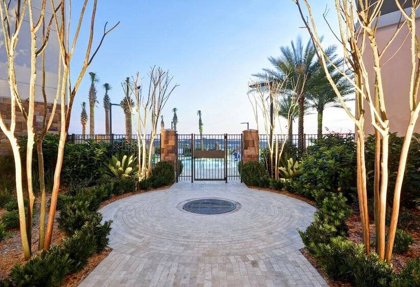 هتل Home2 Suites By Hilton  St. Simons Island