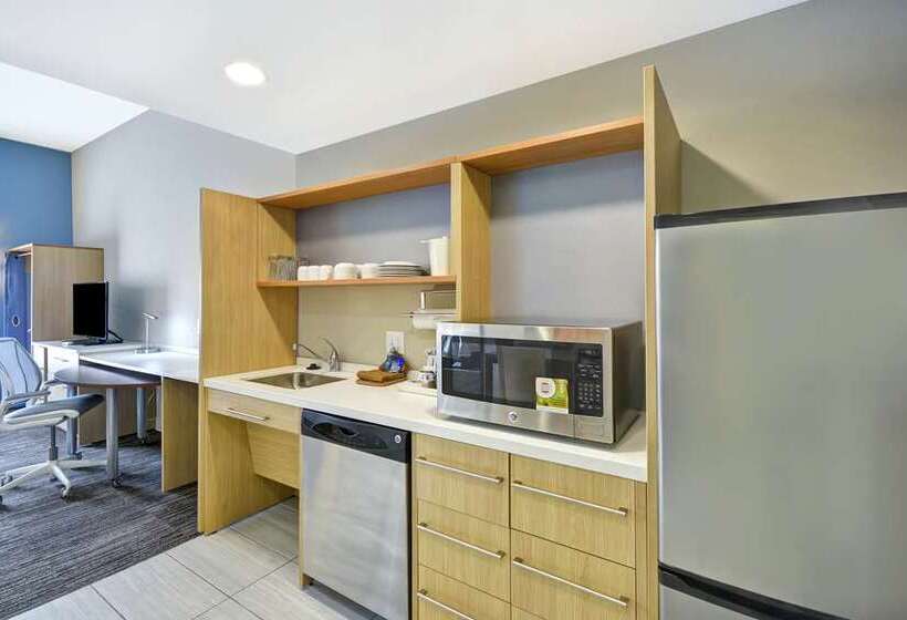هتل Home2 Suites By Hilton  St. Simons Island