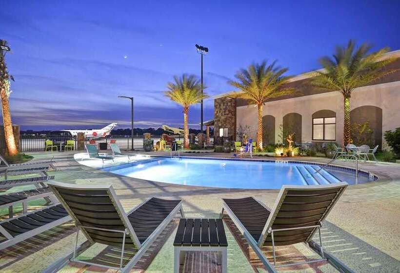هتل Home2 Suites By Hilton  St. Simons Island