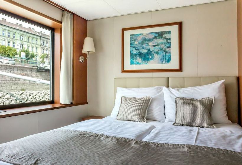 Fotos del hotel Onriver S   Ms Cezanne:  36