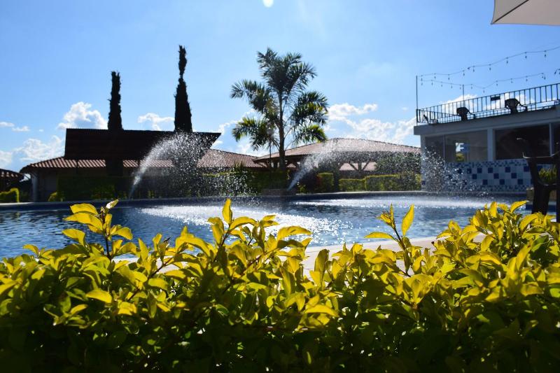 هتل Parque De Los Arrieros