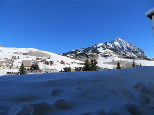 فندق Three Seasons Condo