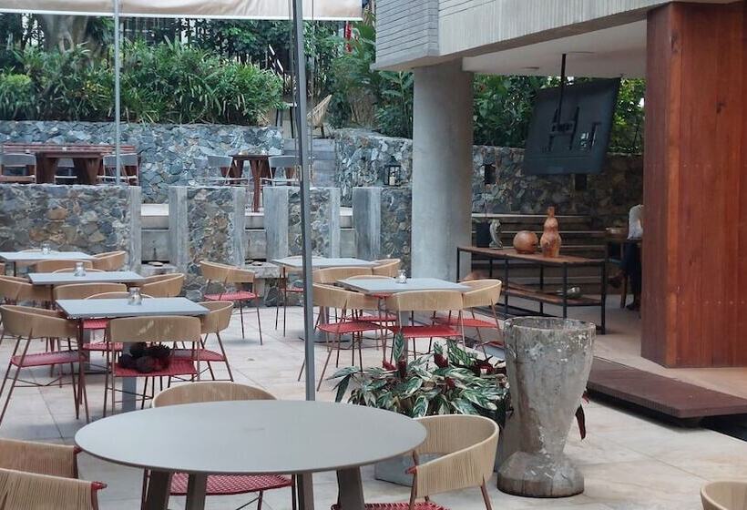 هتل Viaggio Medellin Grand Select
