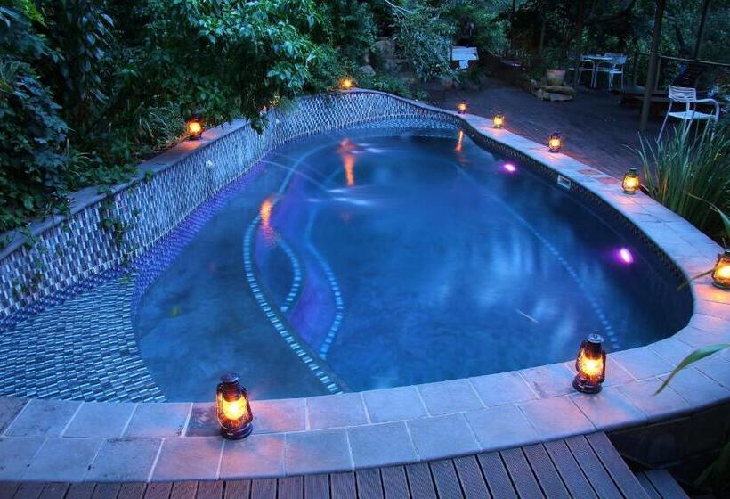 پانسیون Leaves Lodge And Spa
