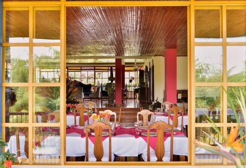 اقامتگاه Finca Hotel Los Girasoles