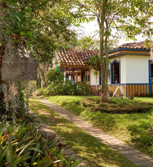 اقامتگاه Finca Hotel Los Girasoles