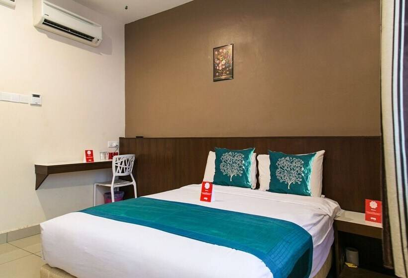 Отель Capital O 91017 Tuba Beach Resort @ Pulau Tuba