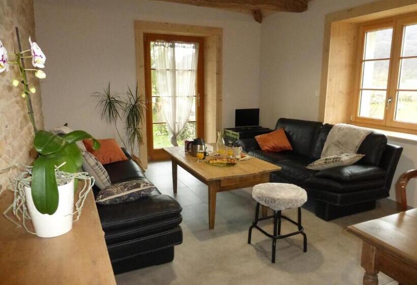 تختخواب و صبحانه Chambres D'hôtes Béred Vuillemin