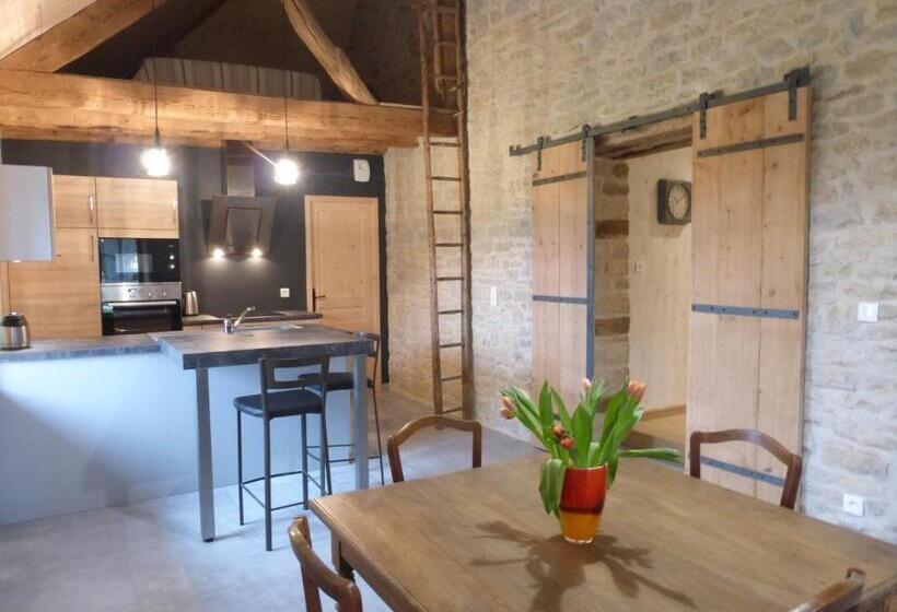 تختخواب و صبحانه Chambres D'hôtes Béred Vuillemin