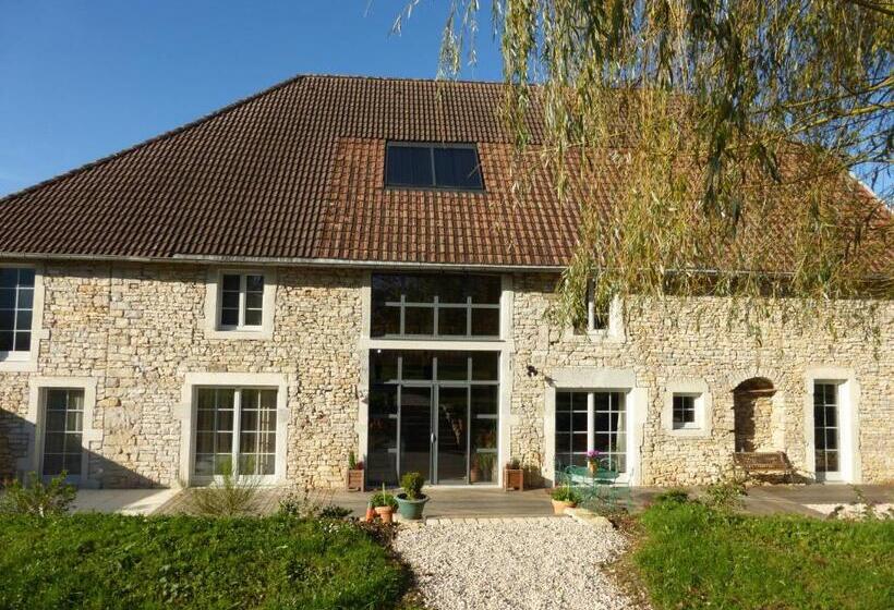 تختخواب و صبحانه Chambres D'hôtes Béred Vuillemin