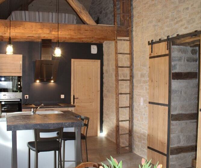 تختخواب و صبحانه Chambres D'hôtes Béred Vuillemin