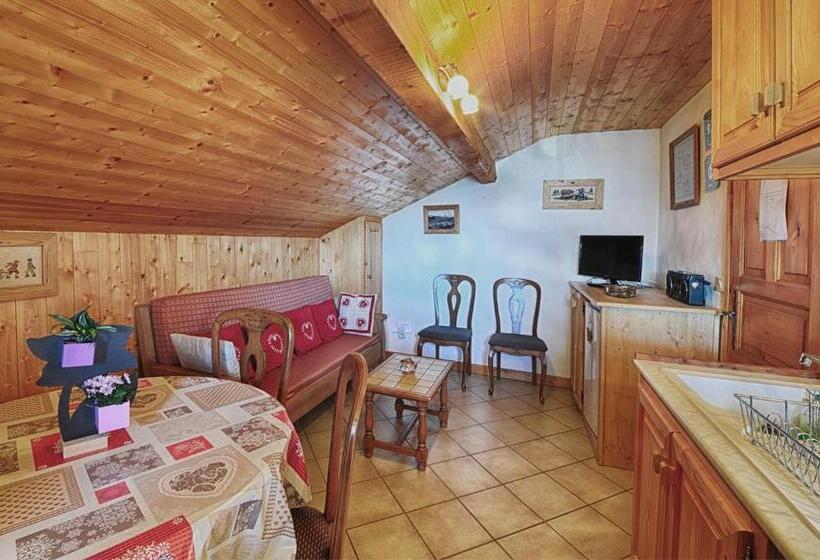 مبيت وإفطار Chambres D'hôtes Les Terrasses De Varme