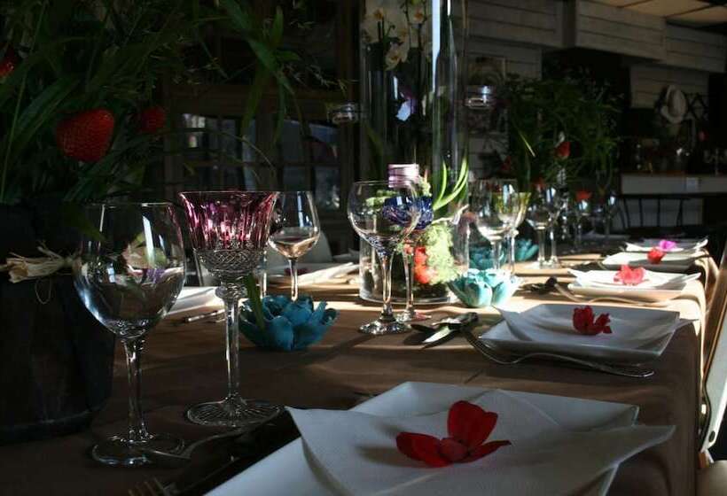 تختخواب و صبحانه Guesthouse Kathome