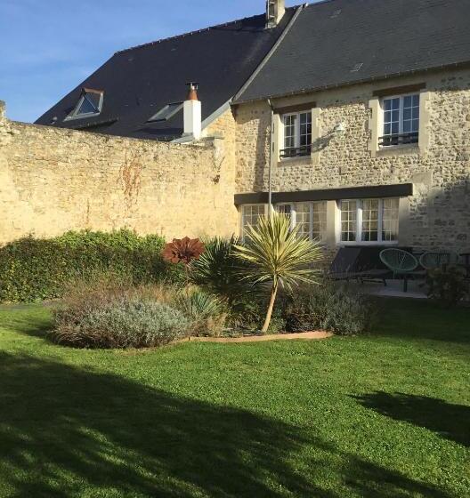 تختخواب و صبحانه La Naomath   Maison D Hôtes, Hébergement Insolite & Gîte