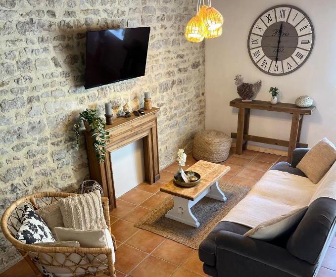 تختخواب و صبحانه La Naomath   Maison D Hôtes, Hébergement Insolite & Gîte