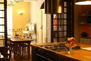 تختخواب و صبحانه Les Chambres Des Dames