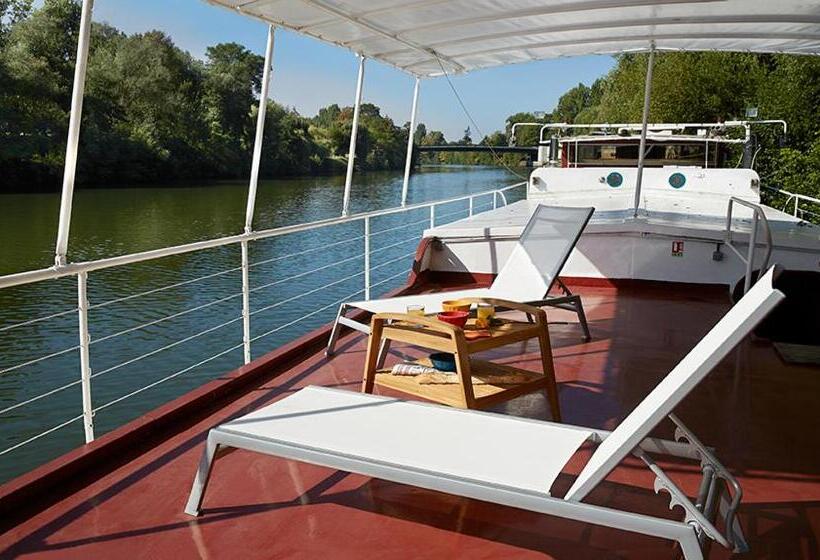 تختخواب و صبحانه Péniche Daphné S