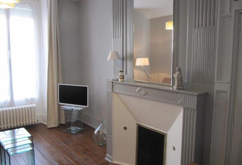 ベッドアンドブレックファースト Suite Sainte Anne