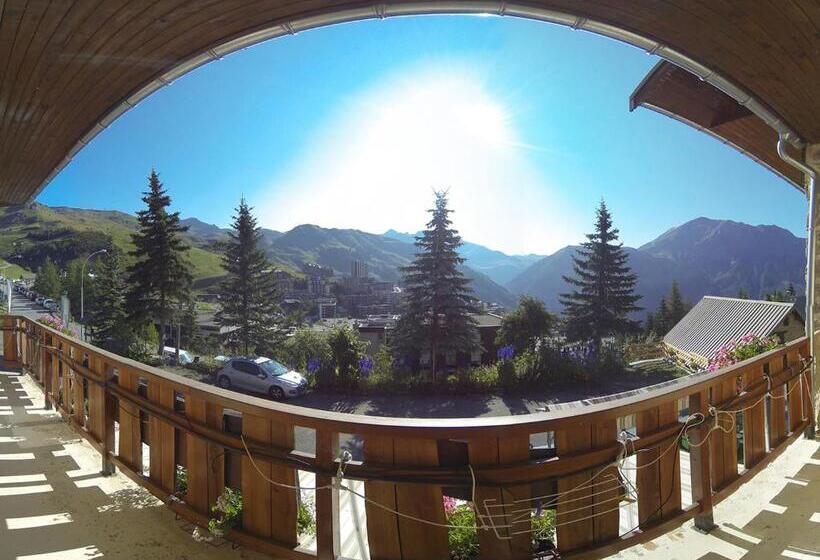هتل Hôtel Les Gardettes