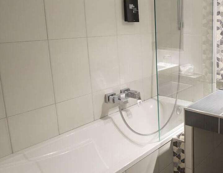 Отель Les Alisiers