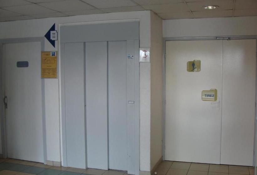 Отель Ibis Budget Thiers