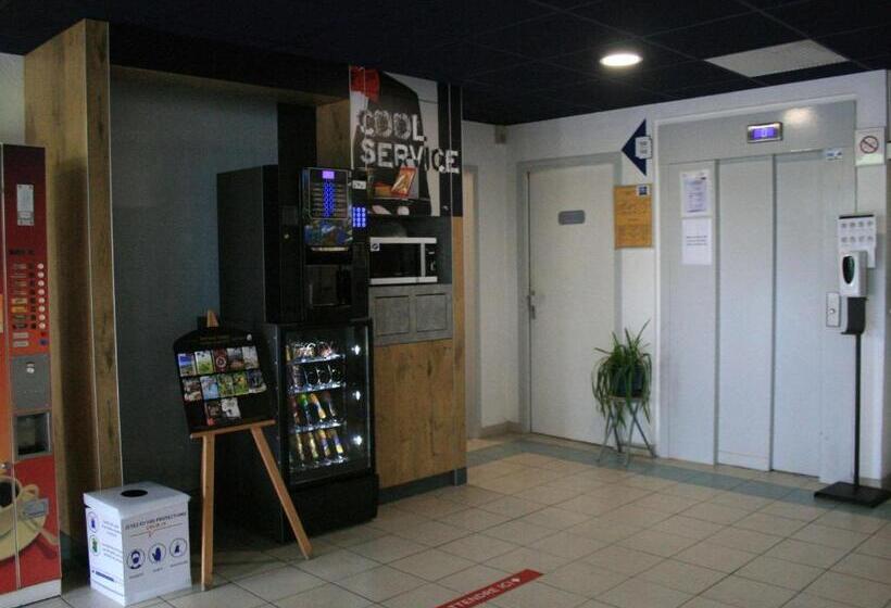 Отель Ibis Budget Thiers