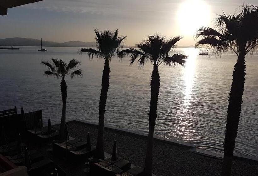 هتل Hôtel Bor