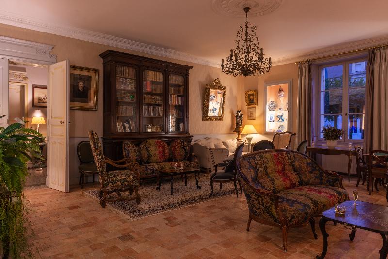 هتل Le Domaine De Mestré, The Originals Relais