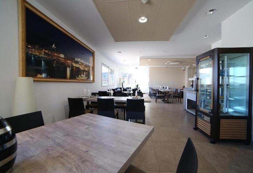 هتل Restaurant Les Pielettes