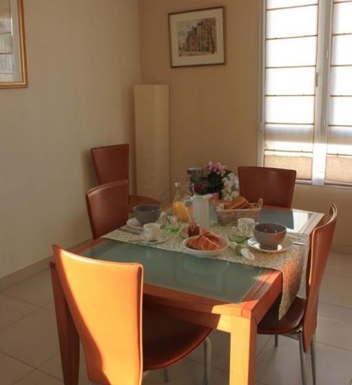 تختخواب و صبحانه Chambre D Hotes Antony