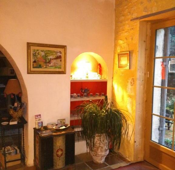تختخواب و صبحانه Chambre D'hôtes Le Moulin De Moulis