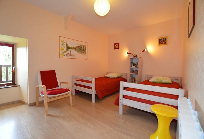 ベッドアンドブレックファースト Chambres D Hôtes La Fontaine Garel