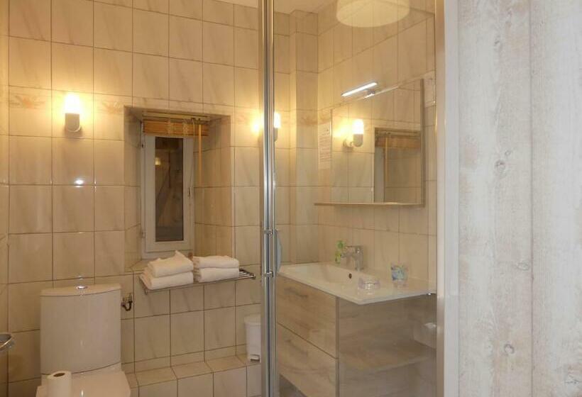 تختخواب و صبحانه Chambres D Hotes Les Pieris