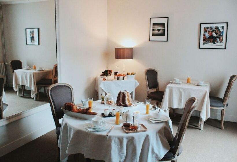 تختخواب و صبحانه La Maison De Marc