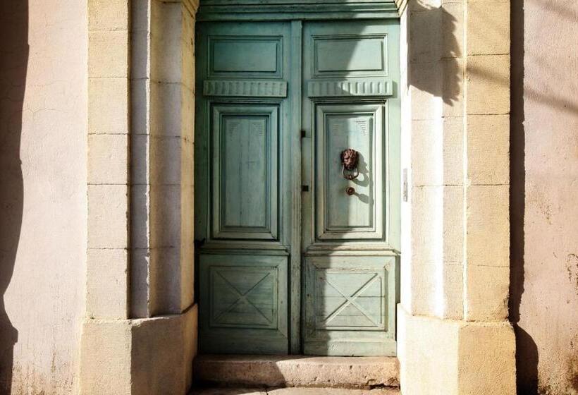 مبيت وإفطار La Maison Du Pont Vieux