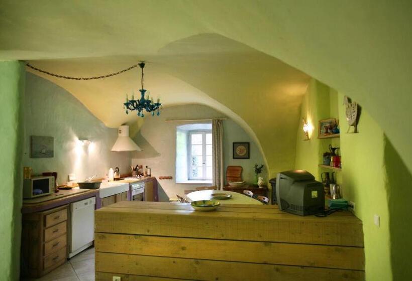 مبيت وإفطار La Maison Du Pont Vieux