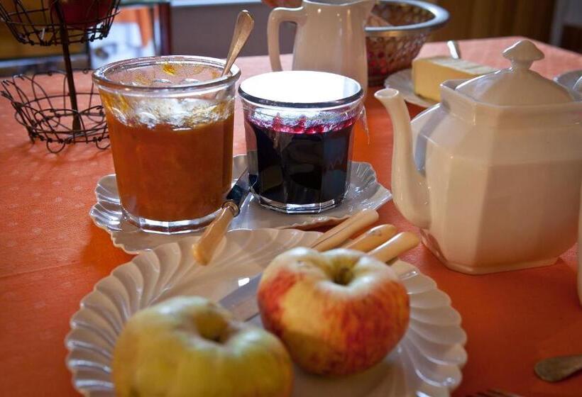تختخواب و صبحانه L'atelier Du Peintre