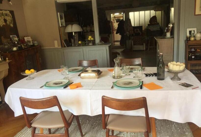 تختخواب و صبحانه L'atelier Du Peintre