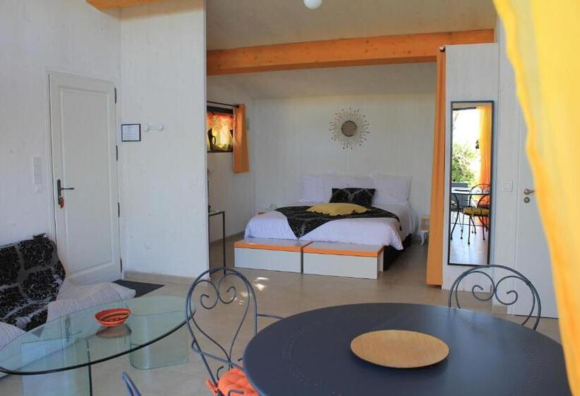 مبيت وإفطار Maison D'hôtes Bleu Azur