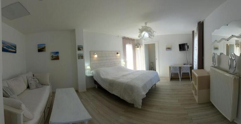 تختخواب و صبحانه Maison Lucilda