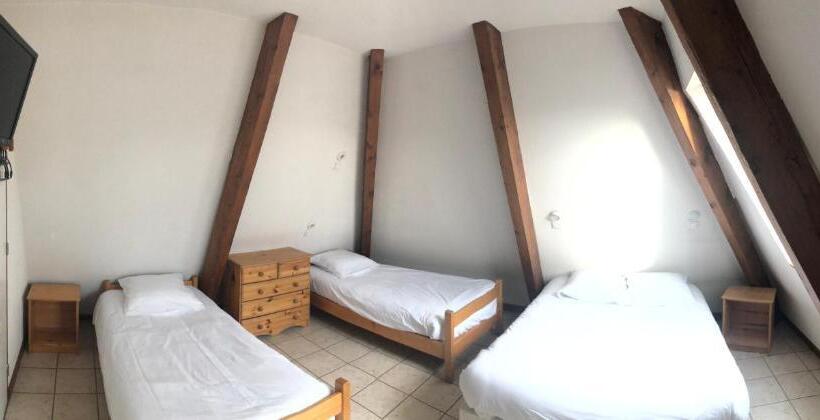 هتل Auberge De Pra Loup