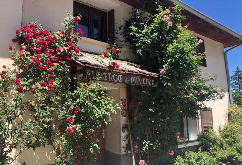 هتل Auberge De Pra Loup