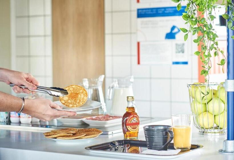 בית מלון כפרי Hôtel Ibis Budget Nantes Ouest Atlantis Couëron