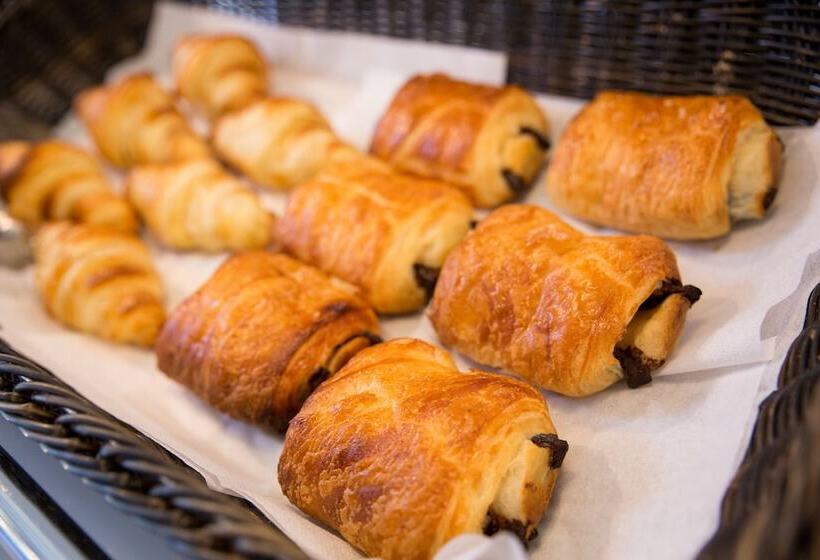 فندق Hôtel Ibis Budget Nantes Ouest Atlantis Couëron