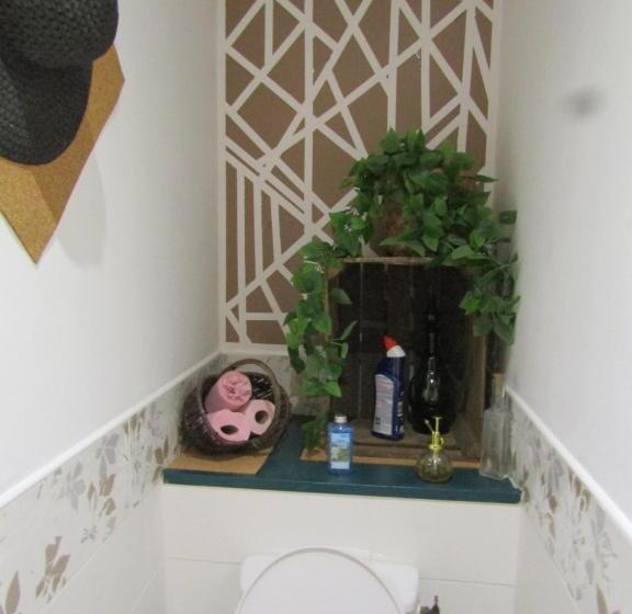 تختخواب و صبحانه Chambre D'hôtes Au Nid Du Thil