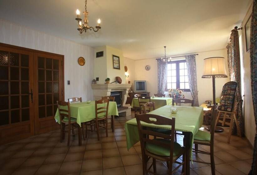 住宿加早餐  Chambres D Hôtes Larnaudie