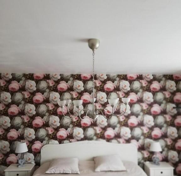 تختخواب و صبحانه Chambres D'hôtes Sandrine Louis