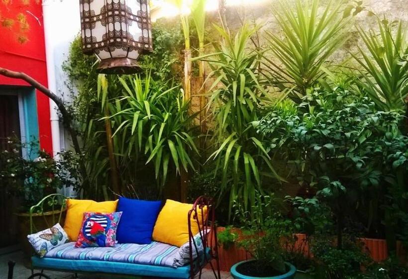 تختخواب و صبحانه Studio Accueillant Pour 2, Wifi Et Climatisation