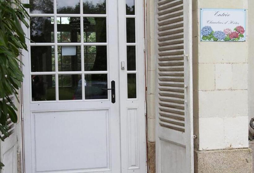 مبيت وإفطار Château Du Bois De La Noe